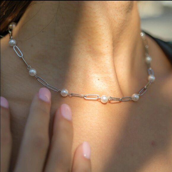 Silver Paperclip & Pearl Necklace โ Tarnish & Water Resistant, Hypoallergenic - Picture 2 of 3
